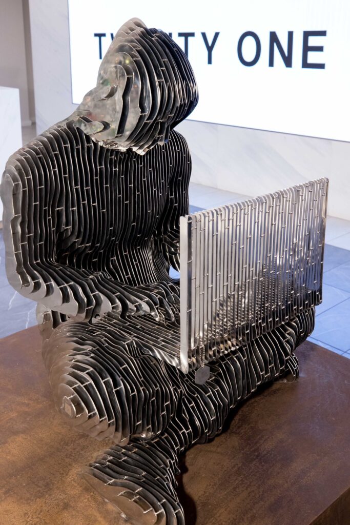 Estatua de Satoshi Nakamoto en la Bolsa de Nueva York.