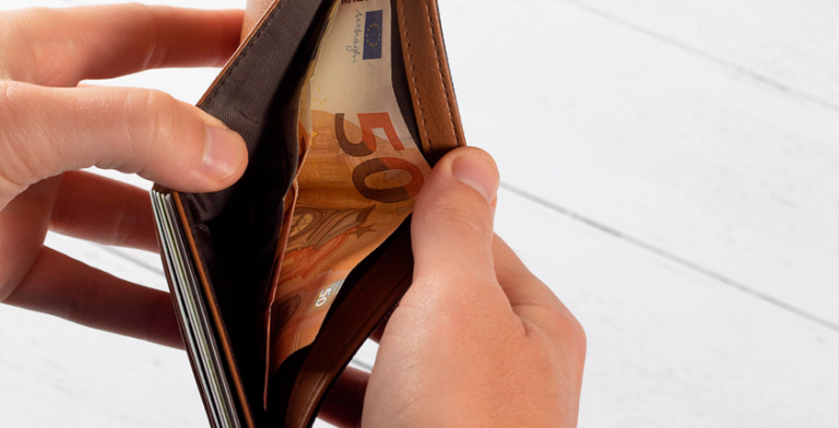 El dinero físico en la billetera es cada vez más raro | foto: flickr El dinero físico en la billetera es cada vez más raro | foto: flickr