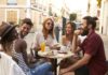 A pesar de las caídas de precios, los millennials siguen metidos en las criptomonedas