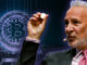 El detractor de Bitcoin, Peter Schiff, dice que es hora de vender BTC, he aquí por qué