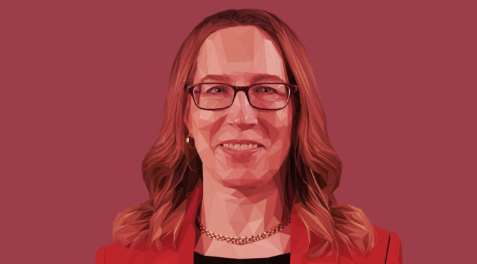 La comisionada de la SEC, Hester Peirce, describe los problemas con la prueba de Howey de la SEC