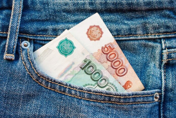 ruble-notes-768x516.jpg