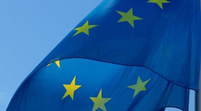 ¿Contratos inteligentes en peligro? La votación de la Ley de datos de la UE suscita controversia en el mundo Web3