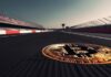 Crypto toma el carril rápido: F1 Racing Car pone el documento técnico de Bitcoin en pantalla completa