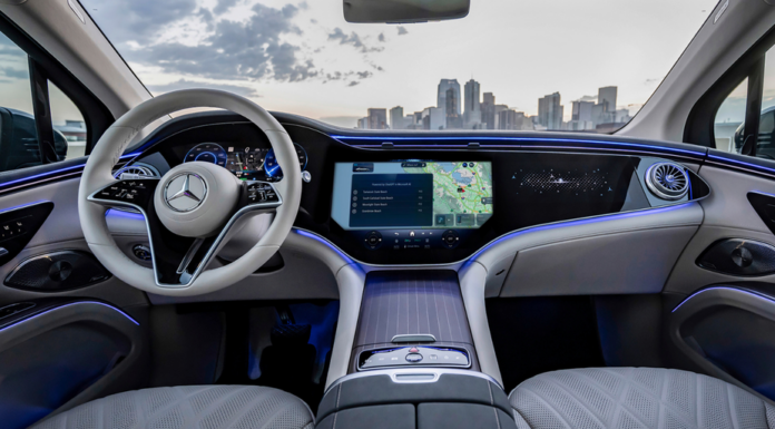Mercedes-Benz está agregando ChatGPT a los automóviles para los comandos de voz de IA