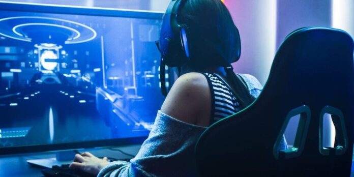 gamer-playing-pc-game-gID_7.jpg