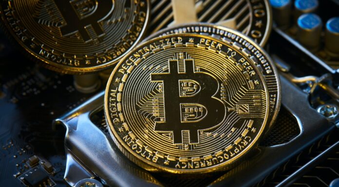 Los mineros de Bitcoin depositan en los intercambios, ¿qué significa esto?