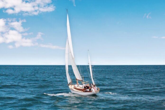 sailboat-768x512.jpg