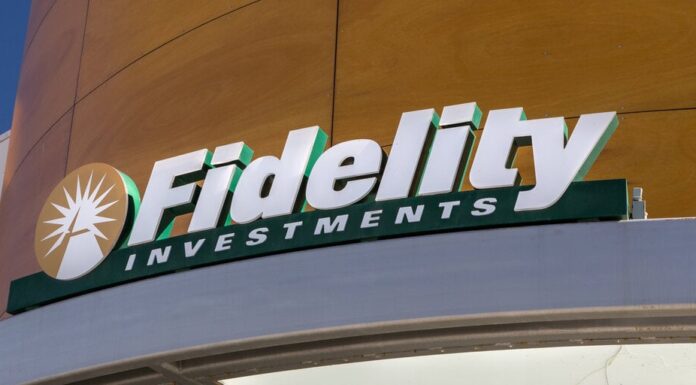 Fidelity se une a BlackRock en la carrera por el ETF de Ethereum