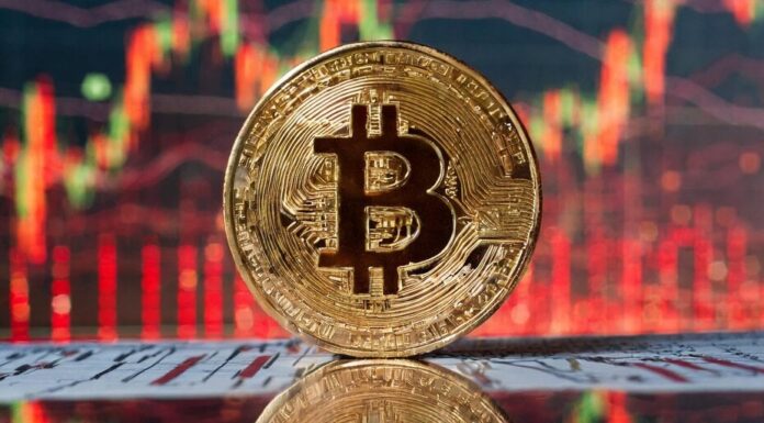 Bitcoin se desliza por debajo de $ 39,000 mientras continúa la venta masiva