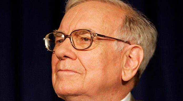 Warren Buffett duplica su apuesta por las acciones vinculadas a criptomonedas