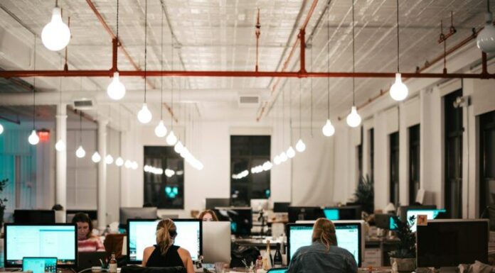 Alemania está probando una semana laboral de cuatro días: ¿menos trabajo puede significar más productividad?
