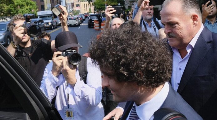 El fundador de FTX, Sam Bankman-Fried, debería recibir hasta 50 años de prisión y una multa de 11 mil millones de dólares: Departamento de Justicia
