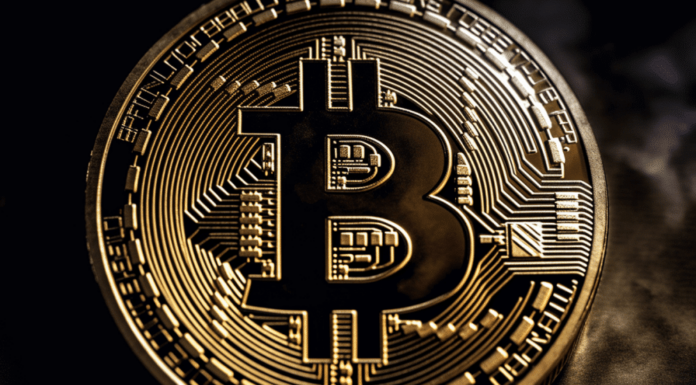 Bitcoin cae por debajo del nivel de 60.000 dólares, precaución ante la caída repentina del precio de las altcoins