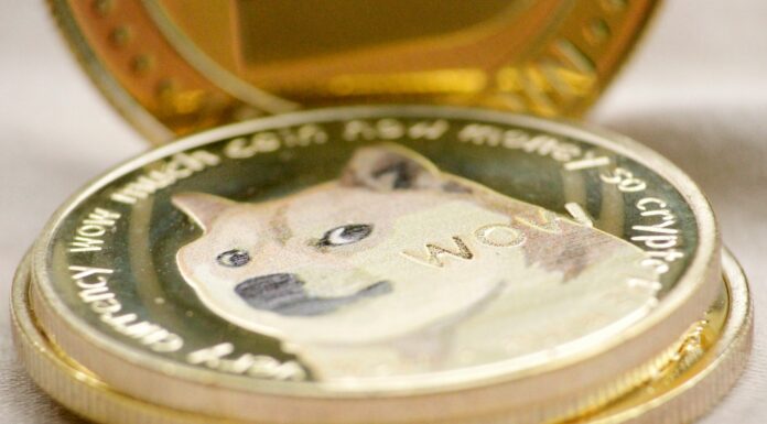 Dogecoin podría alcanzar el dólar si la historia se repite, un analista revela cuándo