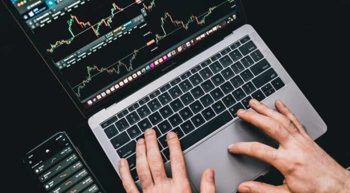 XRP declara la guerra a la incertidumbre: un analista predice una ruptura impulsada por la regulación