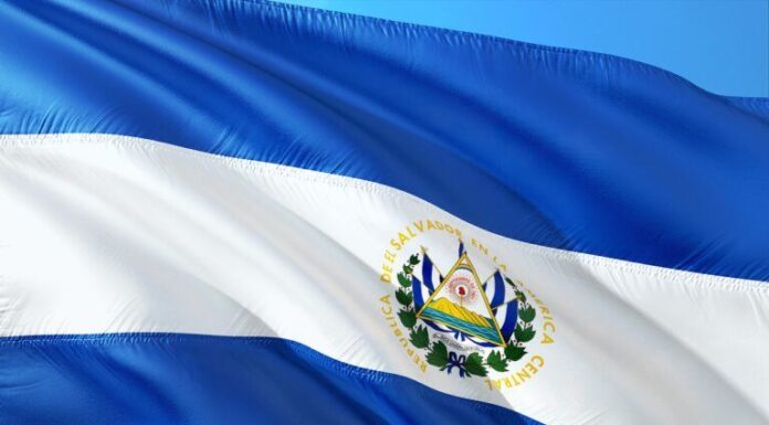 Cómo el acuerdo de 1.400 millones de dólares del FMI con El Salvador, si se aprueba, podría poner en peligro el papel de Bitcoin como moneda de curso legal