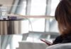 Los estafadores utilizan el phishing mediante IA y el 'juice jacking' para atacar a los viajeros