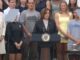 La plataforma demócrata estadounidense de 2024 evita la política de criptomonedas a pesar del impulso a favor de las criptomonedas del senador Chuck Schumer