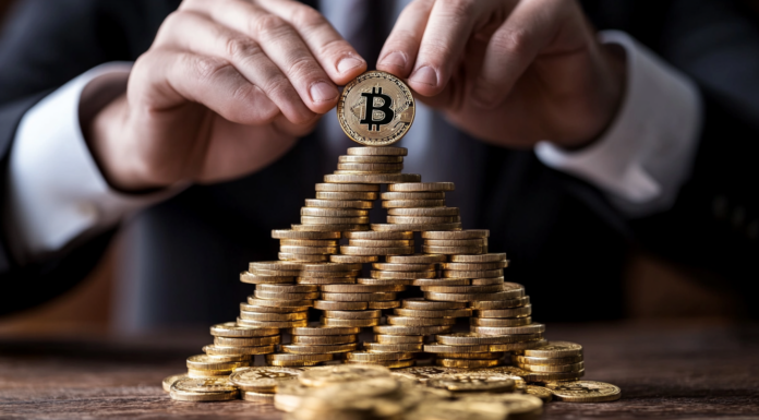 Exfutbolista pierde R$ 45 millones en esquema piramidal de Bitcoin