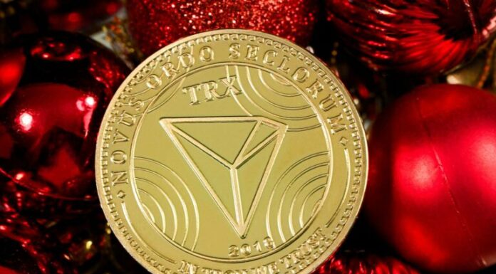 TRON ($TRX) aumenta más del 220% hasta alcanzar un nuevo máximo histórico a medida que explotan los flujos de red de los grandes tenedores